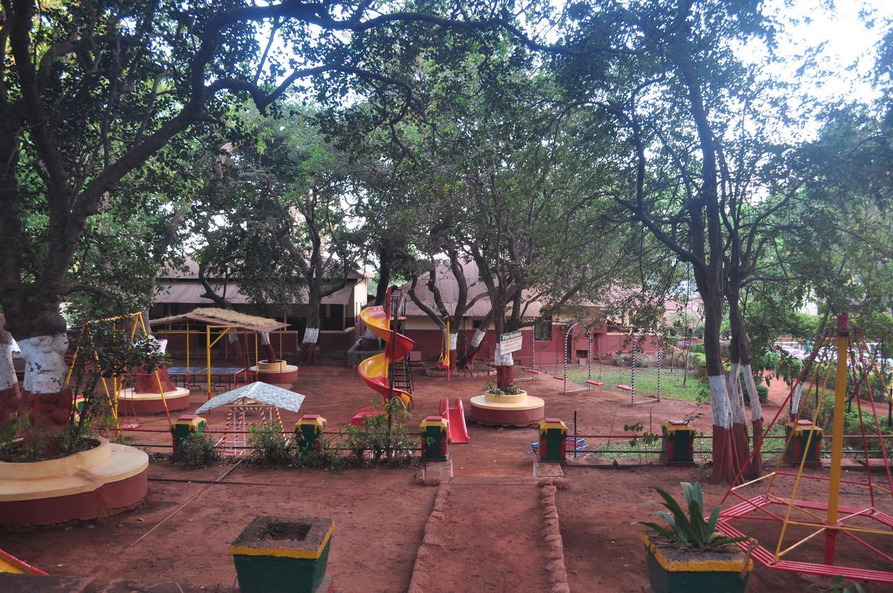 Gujarat Bhavan Hotel Matheran Exterior photo