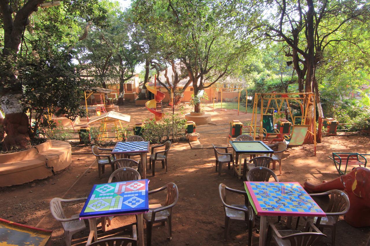 Gujarat Bhavan Hotel Matheran Exterior photo