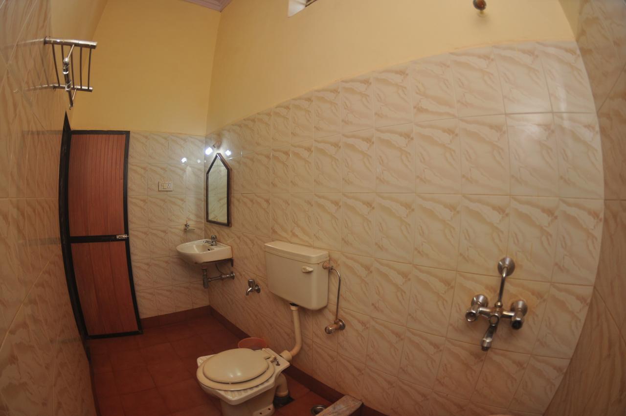 Gujarat Bhavan Hotel Matheran Exterior photo